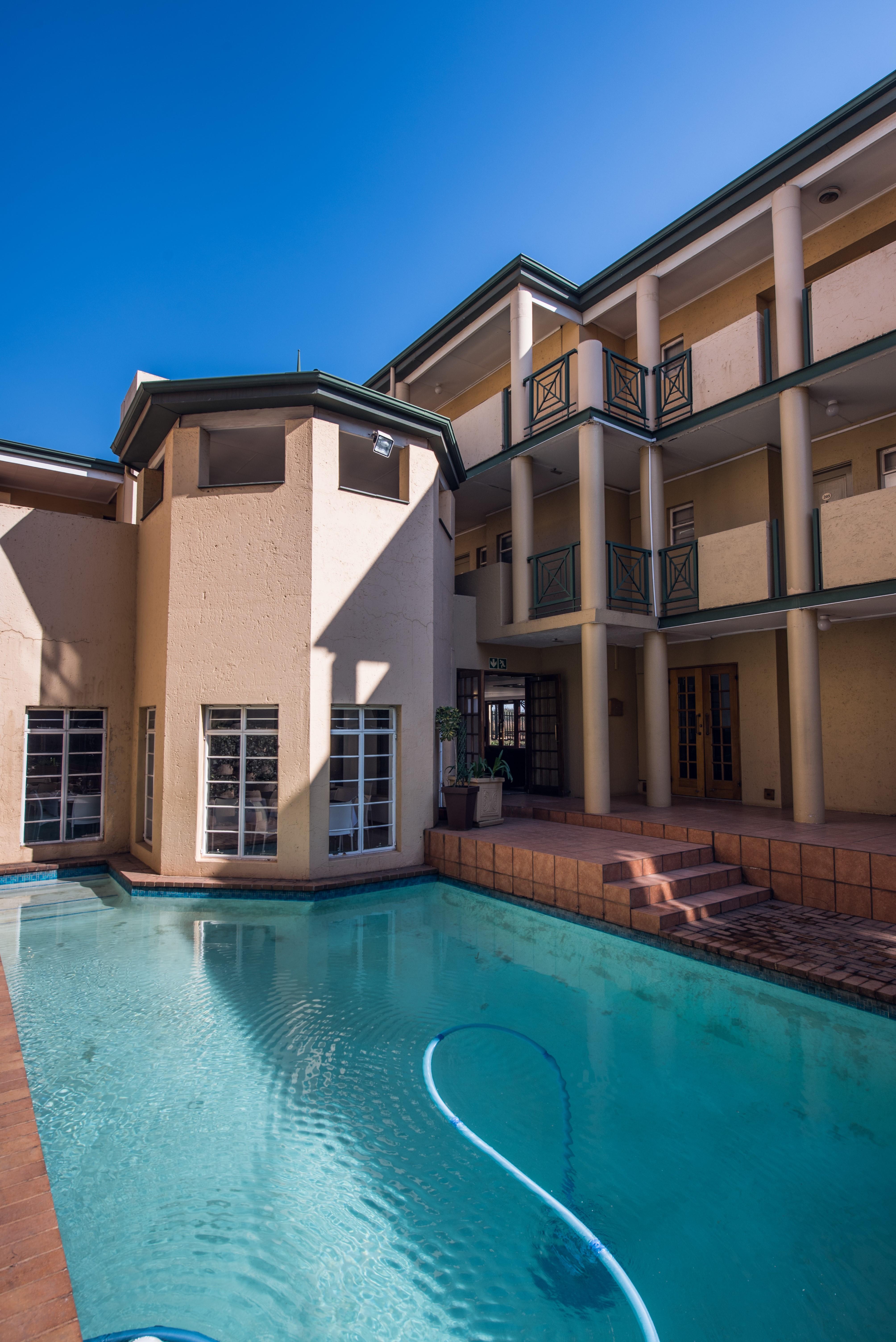 Airport Inn And Suites Edenvale Exteriér fotografie